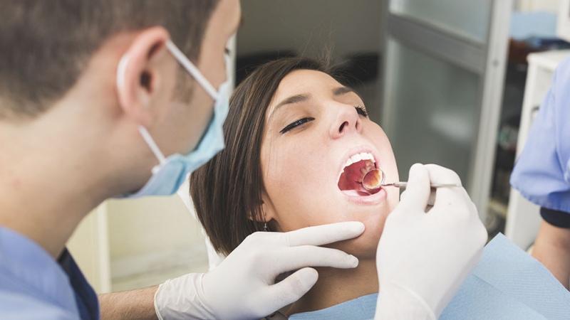 Qu'est-ce qu'une pulpotomie ? | Le meilleur dentiste d'Ispahan