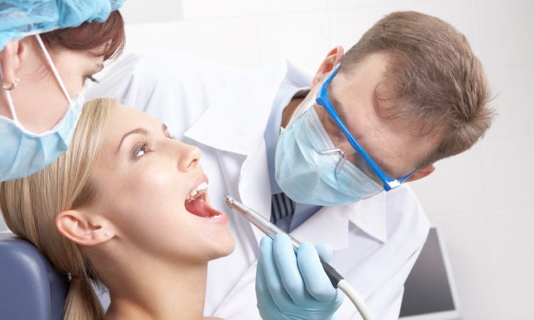 Methods of treatment of dental furrows | The best dentist in Isfahan