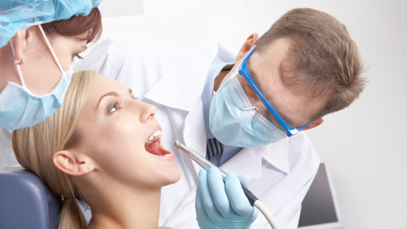 روش های درمان شیار پوش دندان | بهترین دندانپزشک اصفهان