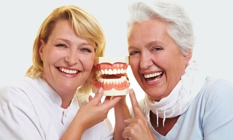 Advantages of dental implants in the elderly | The best cosmetic dentist in Isfahan