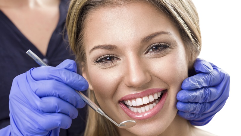 نکات مهم در حفظ بهداشت دهان و دندان | بهترین جراح لثه اصفهان