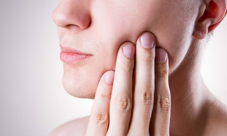 Causes of cheek bone and tooth pain | The best dentist in Isfahan