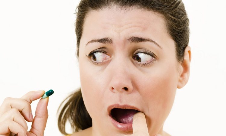Effets secondaires des antibiotiques pour les infections dentaires | Le meilleur implant à Ispahan