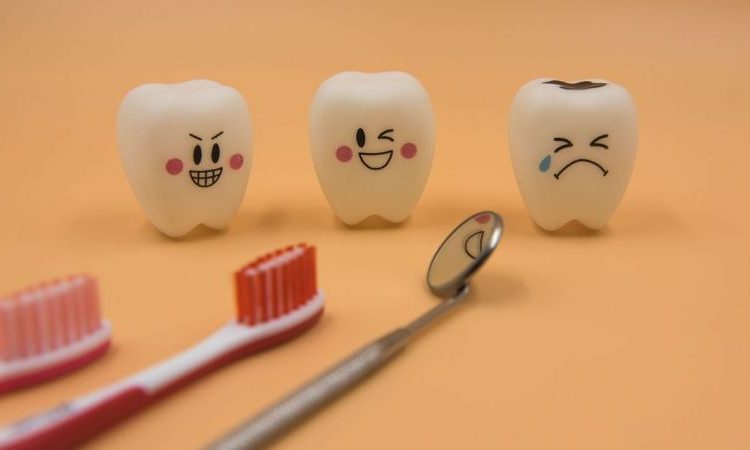 Causes and warning signs of tooth decay | The best dentist in Isfahan