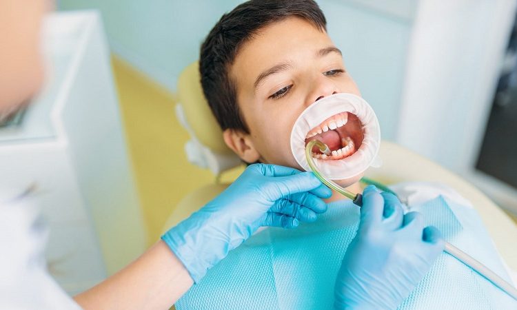 ترمیم دندان های شیری کودکان | بهترین جراح لثه اصفهان