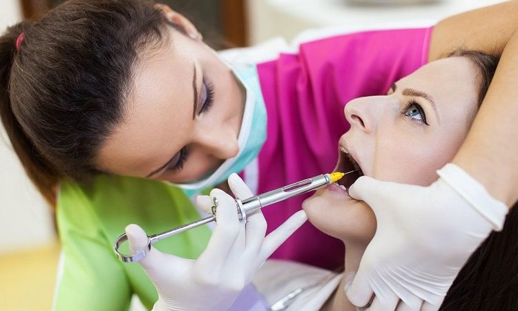 خطرات و عوارض تزریق آمپول بی حسی دندان | بهترین دندانپزشک اصفهان