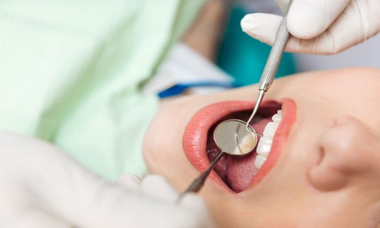 Qui est un parodontiste ? | Le meilleur dentiste d'Ispahan - Le meilleur chirurgien des gencives à Ispahan - Le meilleur dentiste cosmétique à Ispahan