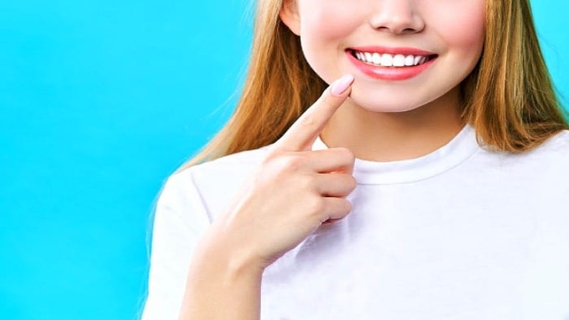 تأثیر مشکلات دهان و دندان بر سلامت روانی افراد | بهترین دندانپزشک اصفهان-بهترین جراح لثه اصفهان-قیمت ایمپلنت دندان اصفهان| دکتر حسین برجیان