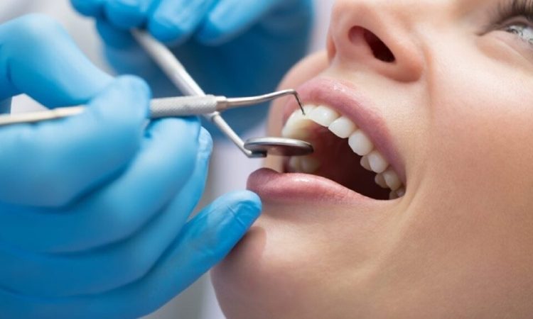 هر چند وقت باید برای چک‌آپ دندانپزشکی بروم؟ | دکتر حسین برجیان (بهترین دندانپزشک اصفهان-بهترین جراح لثه اصفهان-بهترین دندانپزشک زیبایی اصفهان)